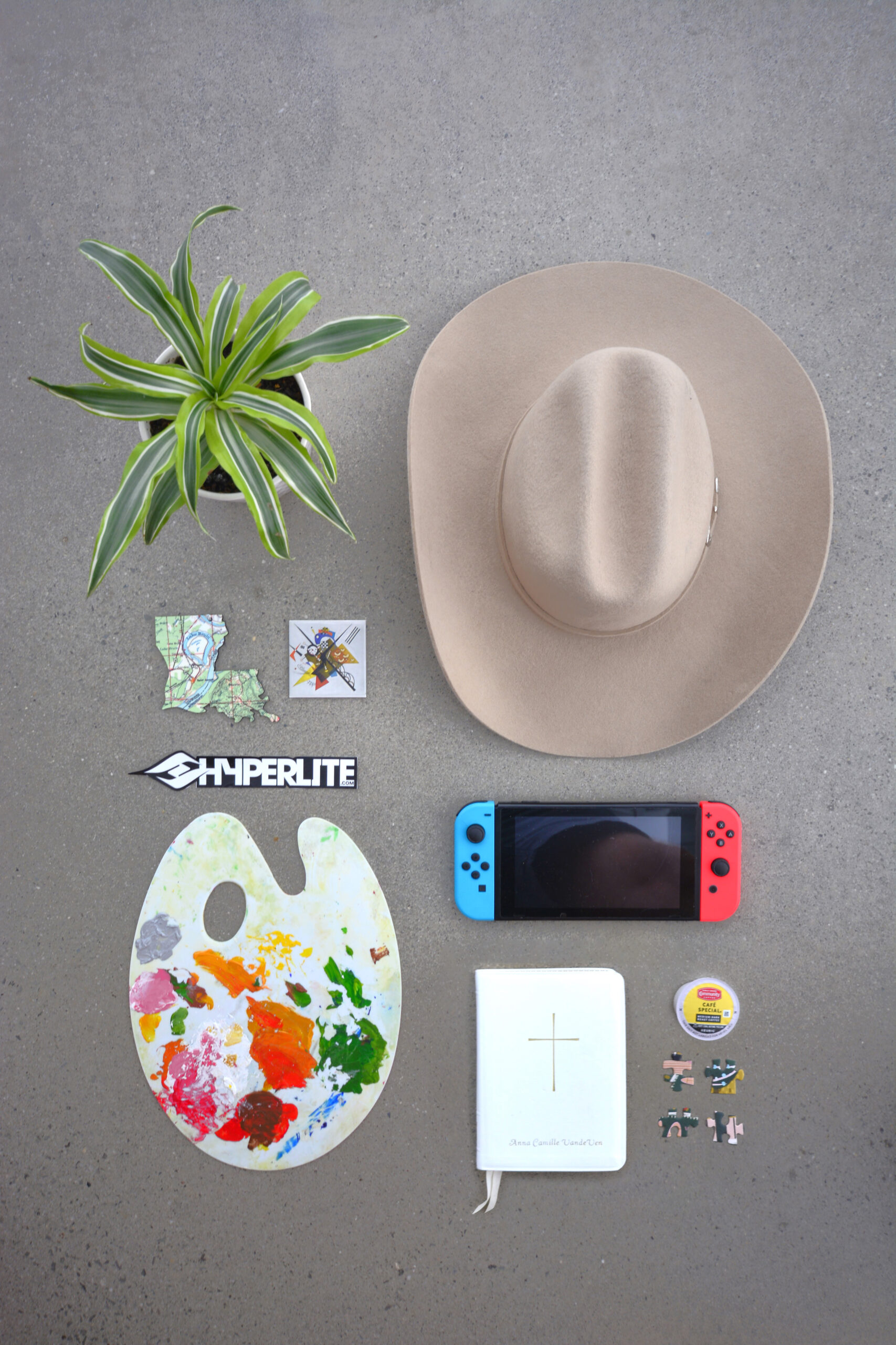 Miscellaneous objects important to employee