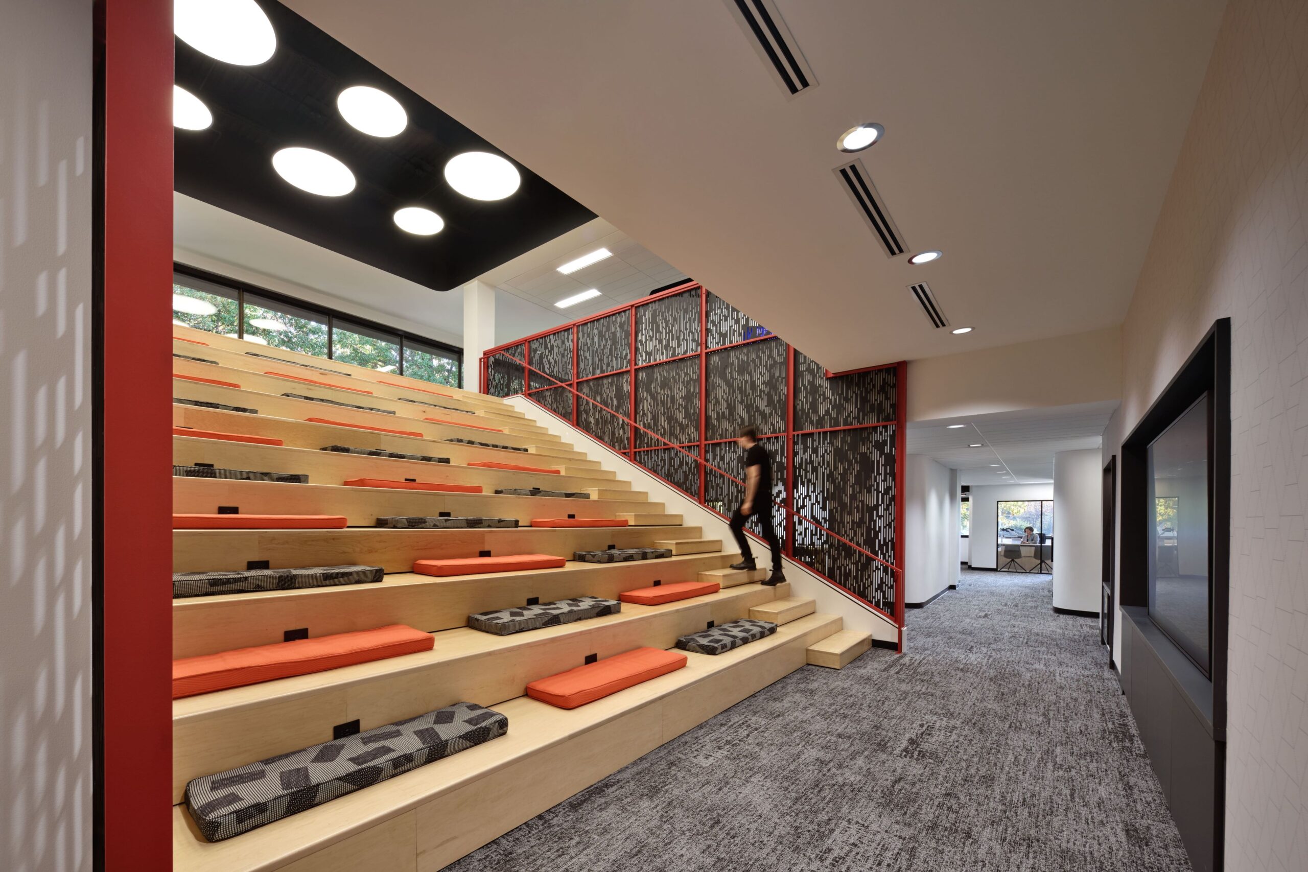 Guerrilla RF Interior