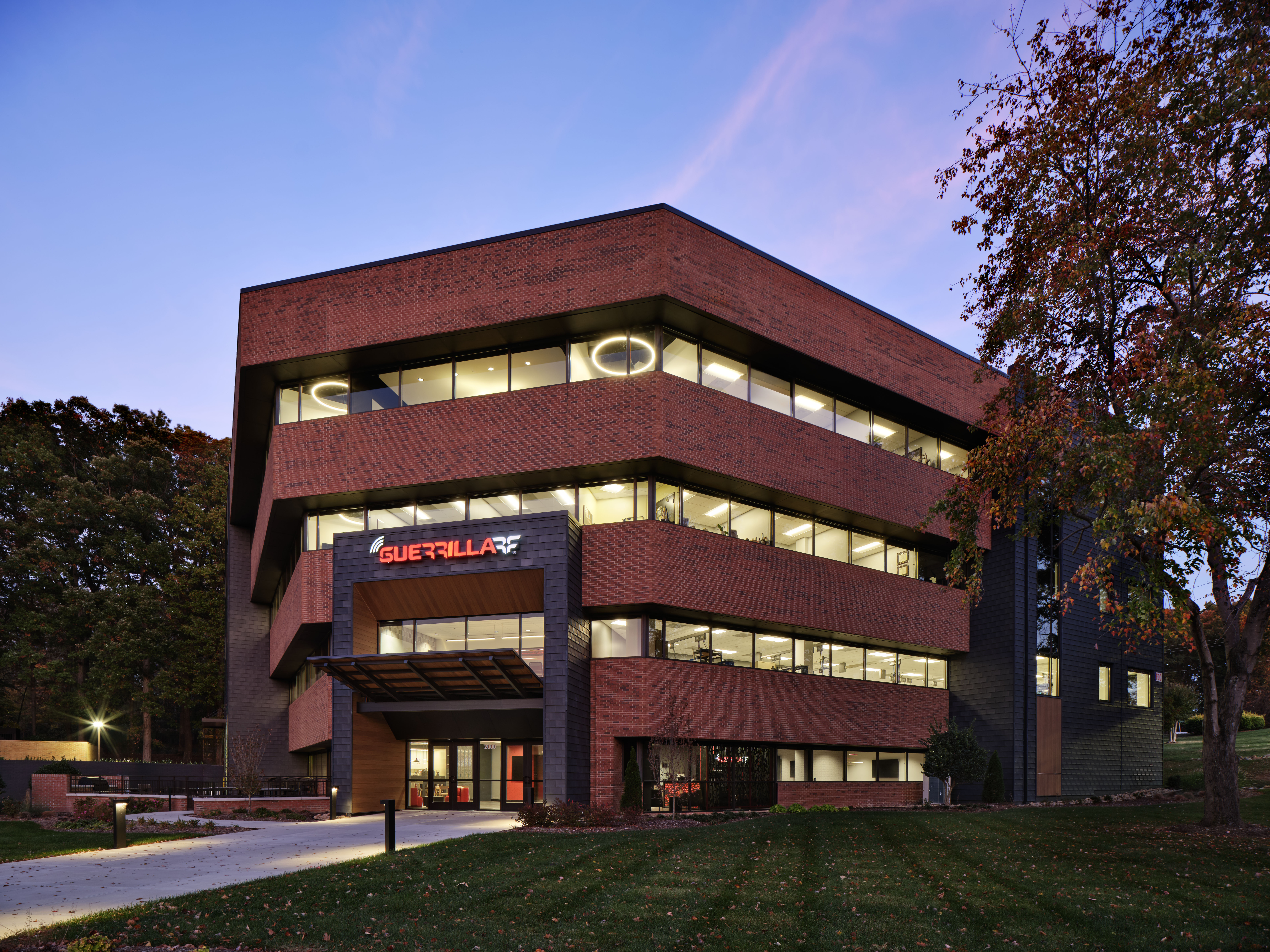 Guerrilla RF Exterior